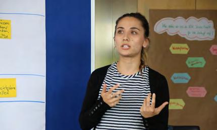 Die Neuen: Sona Gevorgyan und Christina Konkol Beim Strategie-Meeting im Juni geht es um: Fokussieren, Priorisieren, Reduzieren In der VDR Service GmbH sind die