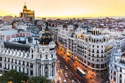 Seite 1 Zusatzleistungen, Tipps & Regionsinfos Herzlich Willkommen in Madrid Wer Madri d besucht, der besucht da s Herz Spaniens!