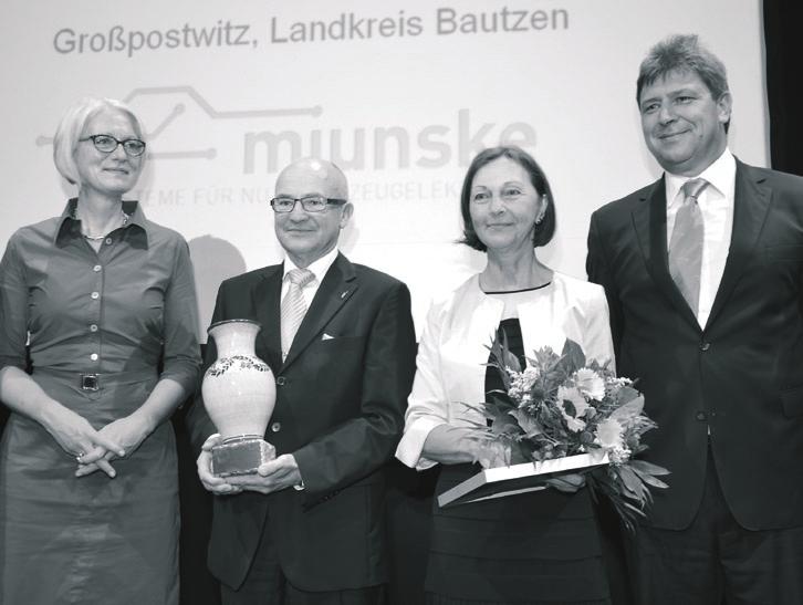 Nr. 10 / 2014 w w w. g r o s s p o s t w i t z. d e Oberlausitzer Unternehmerpreis ging nach Großpostwitz Die Fahrzeugtechnik Miunske GmbH aus Großpostwitz wurde am 17.