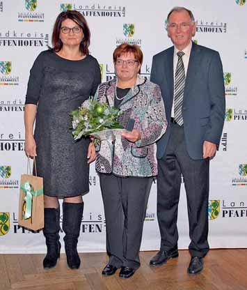 September Januar 2012 2018 Dank für langjähriges Engagement Bei einem Ehrenabend in Pörnbach sind 13 Ehrenamtliche aus dem Landkreis Pfaffenhofen für ihr außerordentliches ehrenamtliches Engagement