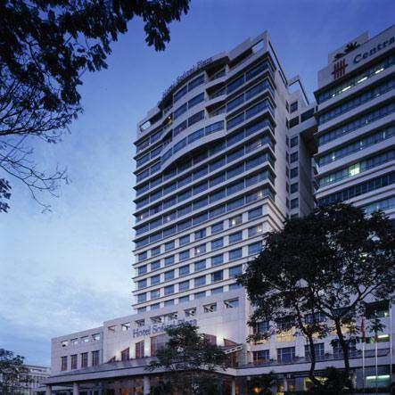 336 komfortabel eingerichtete Zimmer und Suiten bieten zum Teil einen spektakulären Ausblick auf den Saigon Fluss.