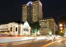 8 km ab 136,00 /Nacht Hotel Caravelle ***** Das bekannte Luxushotel befindet sich im Zentrum von Ho Chi Minh City, die Fahrtzeit zum Messegelände dauert ca. 30 Minuten.
