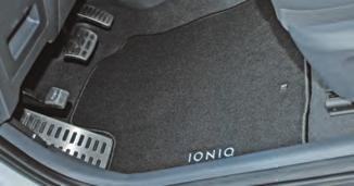 pack: Elektrisches Glasschiebedach Lederinterieur schwarz Elektrisch verstellbarer Fahrersitz Memory-Funktion für Fahrersitzeinstellung Sitzheizung 2.