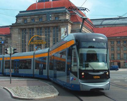 NiederflurStraßenbahnen, Monorails und Peoplemover. Als einknickbare Lösung ausgeführt, findet sie auch hinter B ugklappen Platz.