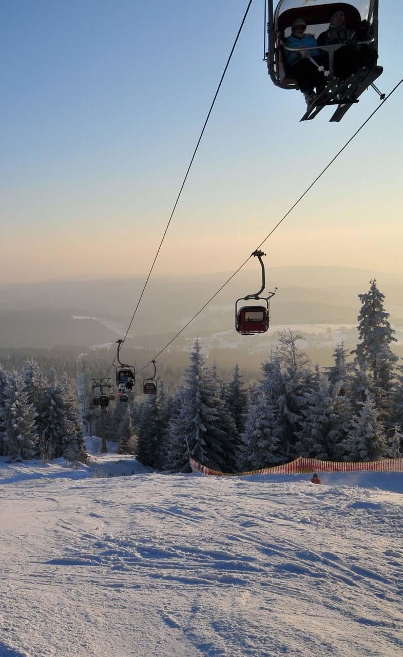 Liebe Wintersportgäste, mit dem OchsenkopfSkiguide präsentieren wir Ihnen unser alpines Skiangebot in der Erlebnisregion Ochsenkopf im Hohen Fichtelgebirge mit seinen vier Gemeinden Bischofsgrün,