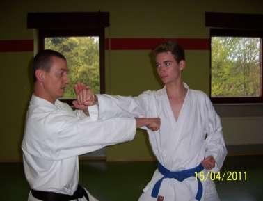Seit 25 Jahren hat sich im Verein die Abteilung entwickelt, die Kindern und Jugendlichen die Philosophie des Karate vermitteln will.