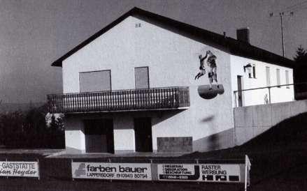 1983 1984 ein weiterer Meilenstein in der Lorenzer Sportgeschichte Im Jahre 1983 hat der SCL ein Baugrundstück mit 900 m 2 Fläche