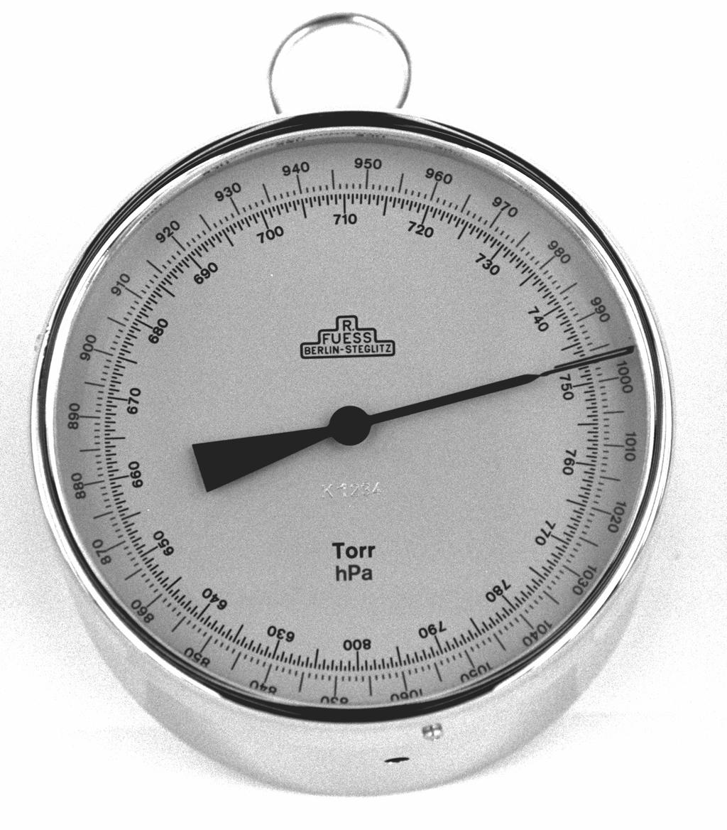 112,0 PRÄZISIONS-ANEROID-BAROMETER Die Aneroid-Barometer sind zuverlässige und genaue Geräte zur schnellen Messung des Luftdrucks.