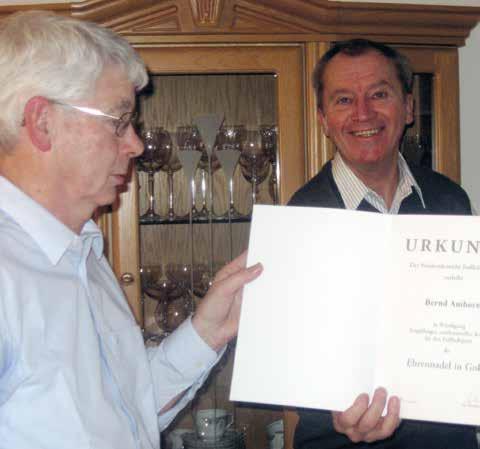 Ehrenamt Gold zum Geburtstag: Bernd Amborn (links) hat am 3. Januar dieses Jahres sein 60. Lebensjahr vollendet.