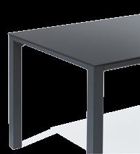 Die Stuhl-Serie Belcampo besticht durch ihr Design und ihre ausgesprochen witterungsbeständigen Materialien.