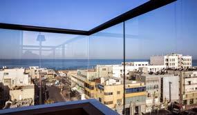 Hotel: Entspannen Sie sich in einem hochwertigen, modern gestalteten Hotel. Erleben Sie wunderschöne Sonnenuntergänge im Herzen von Tel Aviv.