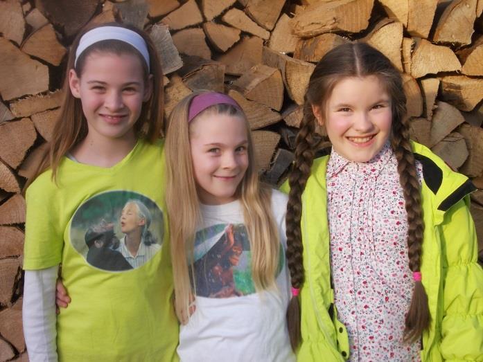 Liebe Jane Goodall-Freunde! Wir sind Johanna (11 Jahre), Helena (9 Jahre) und Charlotte (10 Jahre) und möchten uns gern als Roots and Shoots an der Pader vorstellen.