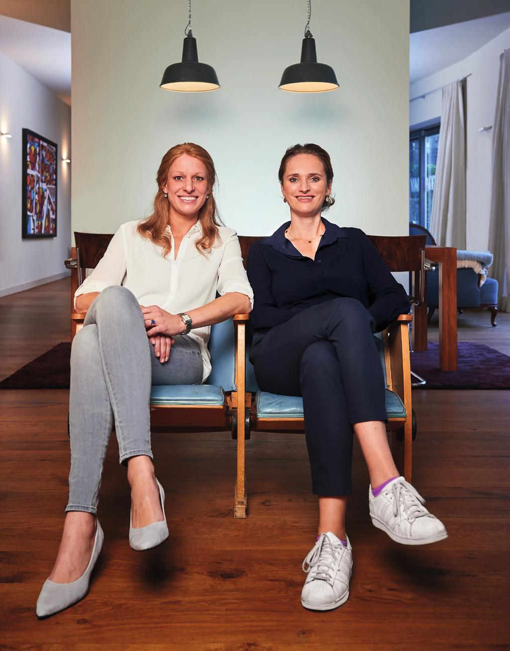 Panorama Starke Schwestern Statt in das elterliche Unternehmen in zehnter Generation einzusteigen, erobern Verena Pausder und Viktoria Delius-Trillsch die Start-up-Szene.
