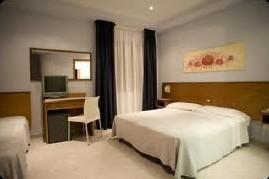 Auf der Fahrt zum Hotel genießen Sie die prächtige Landschaft. Zimmer werden im 3 Sterne Hotel Sirio in Lucca reserviert sein.abendessen im Hotel Tag 4 27.Mai Frühstück.
