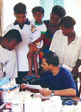 16 UNSER THEMA Hilfseinsatz im Flutgebiet Ärzte des Mindener Klinikums vom Hilfseinsatz auf Sri Lanka zurückgekehrt M it zwei Zielen sind Dr. Sunil Jagoda und Dr.