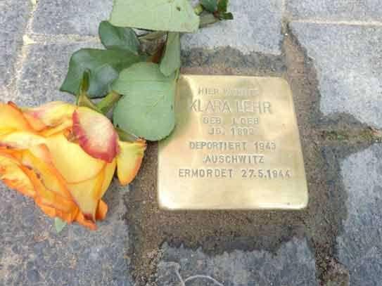 Klara Lehr Klara Lehr geboren am 9. Oktober 1892 stand in Verbindung zur Dreikönigskirche, da ihre Tochter Margarete (Gretel) Lehr evangelisch getauft war.