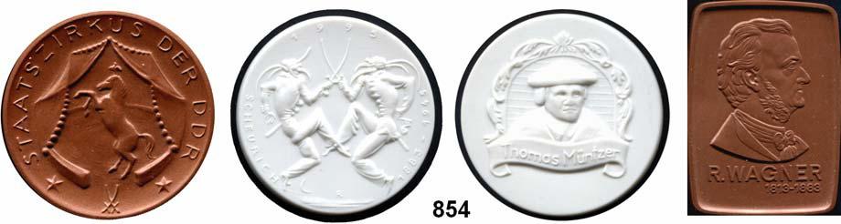Medaillen (überwiegend zwischen 30 und 50 mm Ø). Braun (111) und weiß (141).