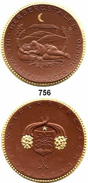 P O R Z E L L A N M Ü N Z E N 83 Spendenmünzen mit Talerbezeichnung 756 492.d Waldenburg, Herbergstaler o.j. (1922) braun, Rand, der fünfstrahlige Stern, die Blumen ohne die beiden.