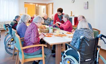 Aus der Region 2 Info-Abend zur Tagespflege für Senioren am 12. März in Aschbach Aschbach. Wer einen Angehörigen zu Hause pflegt, braucht ab und an auch etwas Zeit für sich.