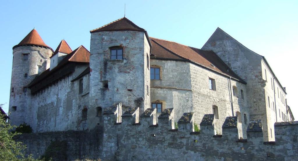 5: Burghausen, Blick auf die Toranlage zur Hauptburg mit