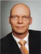 Ihre Trainer Dr. Oliver Ahrens Dr. Gernot Barth RA Bernhard Böhm Dr. Oliver Ahrens, MBA ist als Leiter bei der Festo AG & Co. KG beschäftigt.