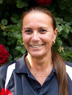 Susanne Dammeyer DJK Ingolstadt - Vollkugel Ettlingen 2507:2543 Vor dem Spiel waren sich die Gastgeberinnen bewusst, dass sie unbedingt die beiden Punkte aus diesem Spiel brauchten, um sich in der