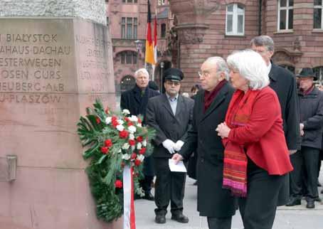 Gegen das Vergessen müssen wir alles tun Unter dieses Motto stellte der Hessische Ministerpräsident Volker Bouffier den diesjährigen Holocaust-Gedenktag am 27.