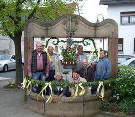 CDU - WZ vom 19.4.2011 FROHE OSTERN! Der Dorfbrunnen in Dorn-Assenheim zeigt sich seit dem Wochenende wieder österlich geschmückt.