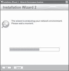 4 IP-Adresse zuweisen 1. Starten Sie den Installationsassistenten ( Installation Wizards 2 ); Sie finden ihn im Software-Ordner der mitgelieferten CD. 2. Dieses Programm analysiert Ihre aktuelle Netzwerkumgebung.