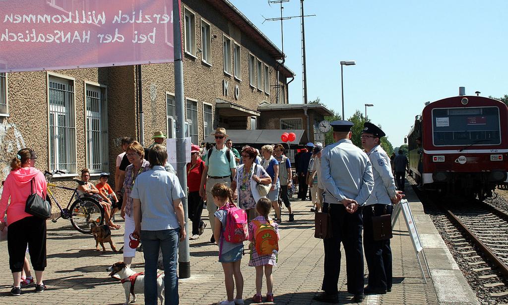 Beilagen seit 1872 lt. gültiger Preisliste Nr. 1414 Mirow, Sonnabend den 10. Juni 2017 72./25. Jahrgang Bahnhofsfest in Mirow am 17.