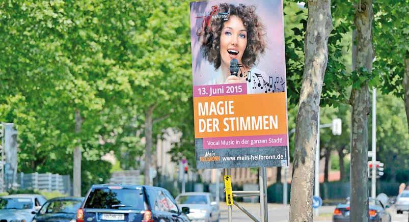 Foto: Mario Berger Magie der Stimmen Unübersehbar: An allen Stadteingängen standen Plakate für die Veranstaltung.