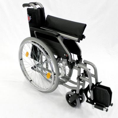 Vollständigkeit. Der Inhalt besteht aus: Umverpackung Rollstuhl vormontiert Bedienungsanleitung Werkzeugset 3.4. Produktübersicht 4.