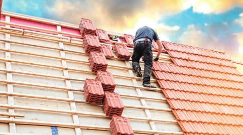 Inhaber Zimmermeister Florian Hahn Altbau- und Dachsanierung Ein- um Umdeckungen Einbau von Dachgauben und Dachfenstern Dachstühle, Hausaufstockungen Fachgerechte Beseitigung von