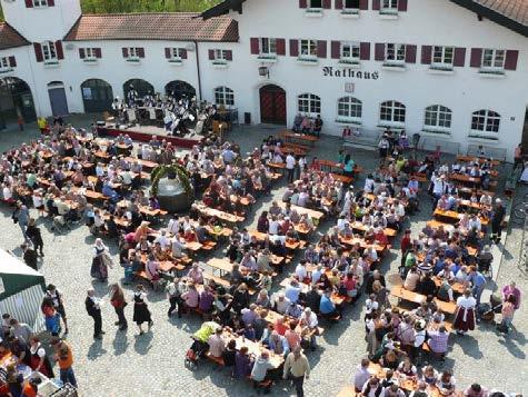Neben vielen Ortsvereinen besuchten auch die Nachbarwehren und unsere Partnerfeuerwehr aus Sierning, Oberösterreich unser Fest.