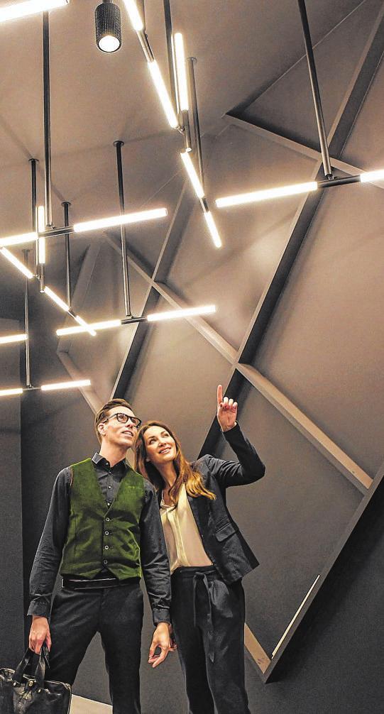 Dank LED haben Designer heute ganz andere Möglichkeiten bei der Foto: Pietro Sutera/Messe Frankfurt Exhibition GmbH/dpa-mag Gestaltung von Leuchten.