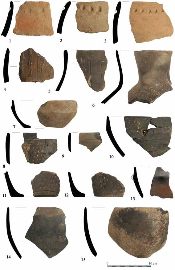 THE NORTHERNMOST DISTRIBUTION OF THE EARLY VINČA CULTURE 37 fig. 16. Finds from features associated with Houses 36 and 37.
