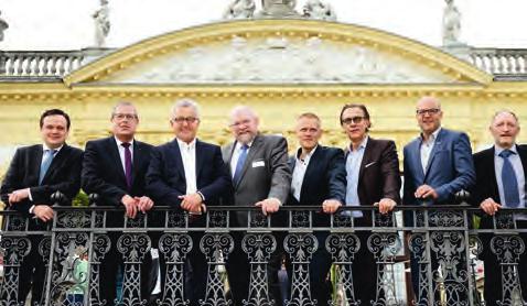 Unternehmerverband Nordhessen feierte 20-jähriges Bestehen Von links: Claus Umbach, Dr. Günter Grotmann-Höfling, Carsten Jünger, Thorsten Gerstenecker und Martin A.