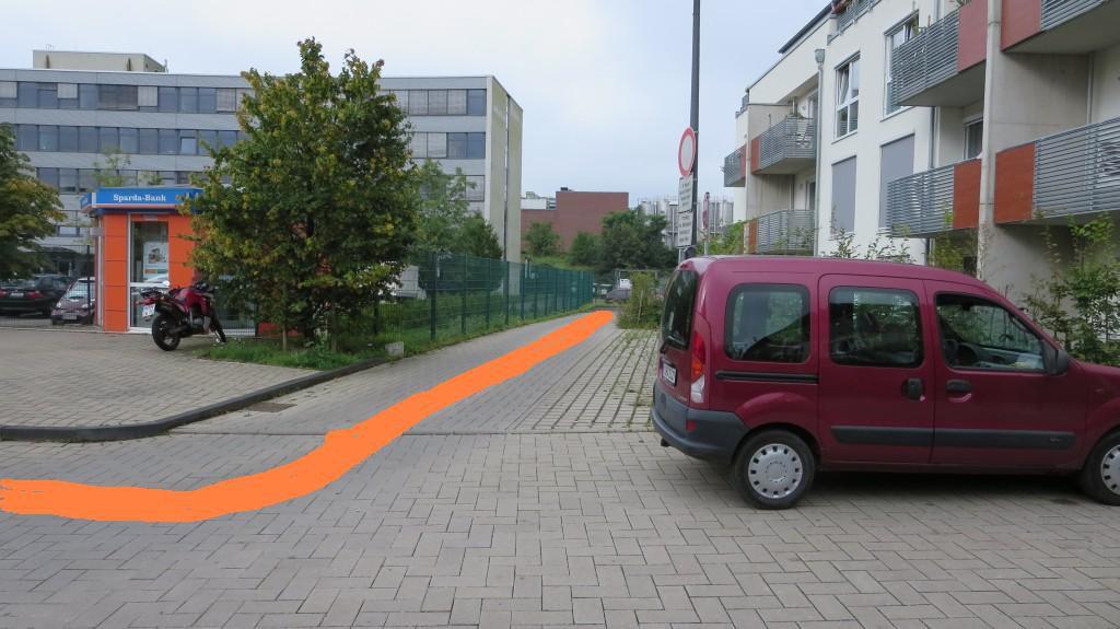 Ein Gegenverkehr oder Querverkehr durch schwere Baustellenfahrzeuge würde zu erheblichen Beeinträchtigungen führen.