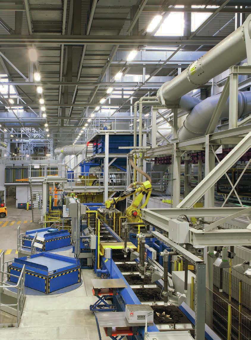 Highlights 2012 Modernste Anlage für energieeffiziente Leichtbauteile GF Automotive weihte in Mettmann (Deutschland) eine der weltweit modernsten Fertigungsanlagen ein.