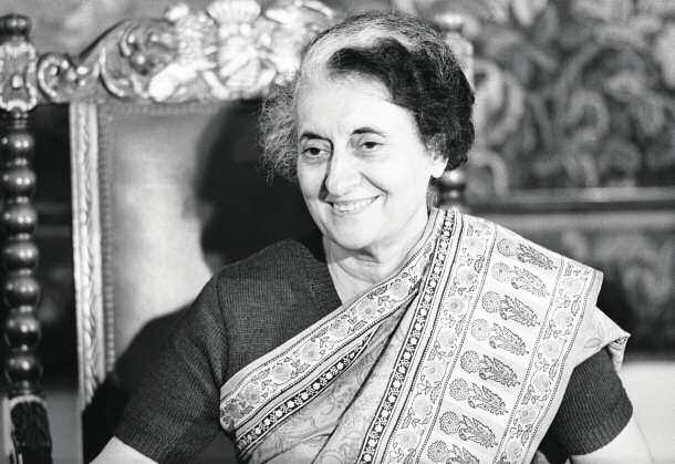 Machtpolitikerin mit diktatorischer Attitüde, die schließlich aus Rache von ihren eigenen Leibwächtern erschossen wurde: So sah der Lebensweg von Indira Priyadarshini Gandhi aus, der am 19.