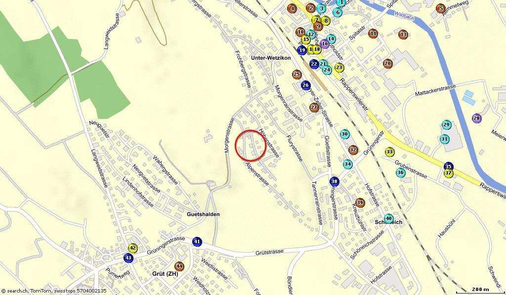 Liegenschaft 4-Familienhaus Höhenstrasse 35 Karte Liegenschaft und Umgebung Konzept umweltbewusstes, individuelles Wohnen Die Liegenschaft Höhenstrasse 35 ist ein sehr individuelles im