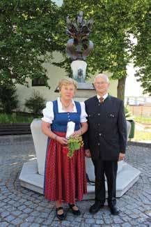 Die Besichtigung eines Blumengartens der Familie Weiermaier ist vorgesehen. Einkehr und Abschluss ist in einem GH in Pram. Josef Gurtner (80