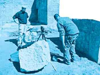 Im Februar diesen Jahres war ein Team der Bochumer Hochschule in Athribis nahe bei Sohag, etwa 200 km nördlich von Luxor, um archäologische Funde und Gegebenheiten des Tempels der Löwengöttin Repit