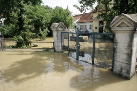 Ein Beispiel für unerwartete Unwetterereignisse ist der Ort Baiersdorf im Juli 2007 Versicherungsdichte in Baiersdorf Hausnummern insgesamt 2.