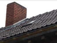 661) Dachmaterial: Ziegelpfannen Traufkasten aus Holz: ja Potenzial zur Nischennutzung hat der Traufkasten und