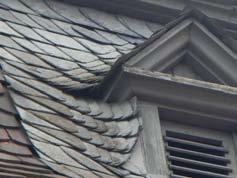797) Dachmaterial: teils Schiefer, teils flache Dachziegel Letztes Begehungsdatum: 06.10.
