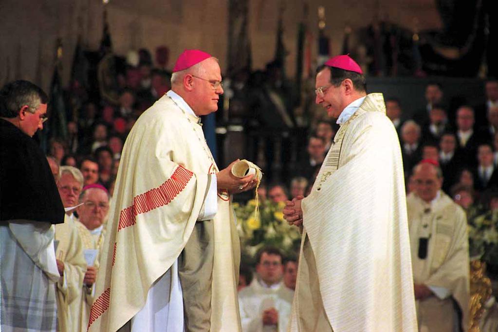 Wegen seiner bekanntermaßen besonderen Bedeutung richten wir unsere tätige und sorgende Zuwendung auf den Trierischen Bischofssitz..., heißt es in der Ernennungsurkunde von Papst Johannes Paul II.
