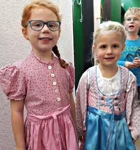 Im Oktober durften die Vorschulkinder ein Mitmach- Konzert der Gruppe Sternschnuppe in der Schule Geisenhausen besuchen.
