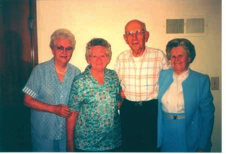 500 Jahre Zessin-Familiengeschichte Zessin-Verwandte aus den USA: Frances Berry, Ruby Kowis, Merlin Deppert und seine Frau Mary Zessin-Deppert.
