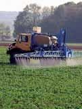 Darüber hinaus ist das Referat auch an der Risikobewertung für Verbraucher beteiligt, die Pestizidrückständen in Lebensmitteln ausgesetzt sind.